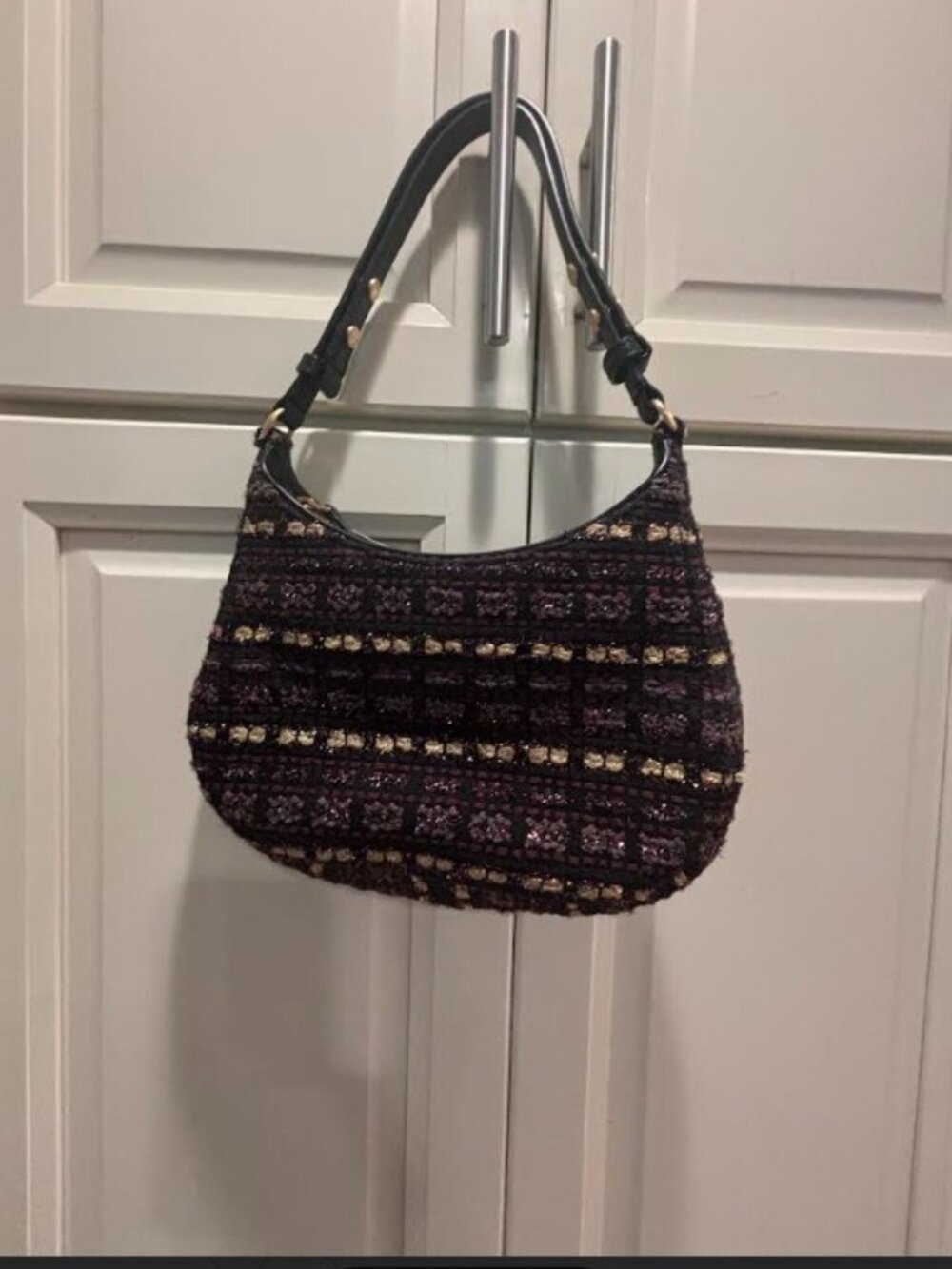 Tory Burch Tweed-Pattern Shoulder Bag – Black, Burgundy & Gold - Picture 6 of 8